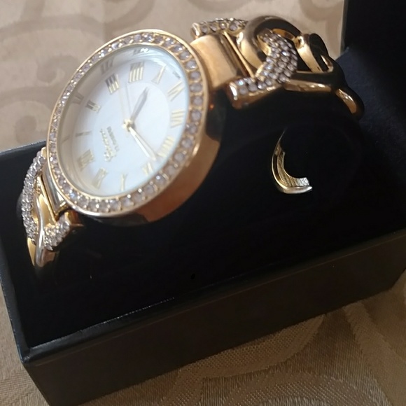 Watch - Picture 2 of 2